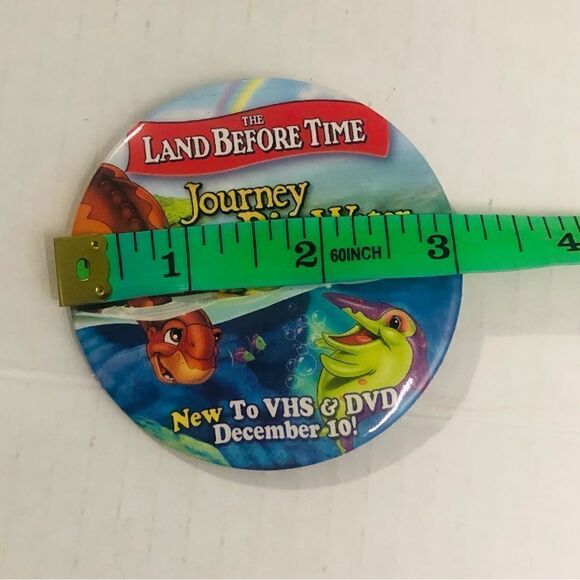 The Land Before Time Journey to Big Water vhs dvd pin pinback button December - Picture 3 of 3